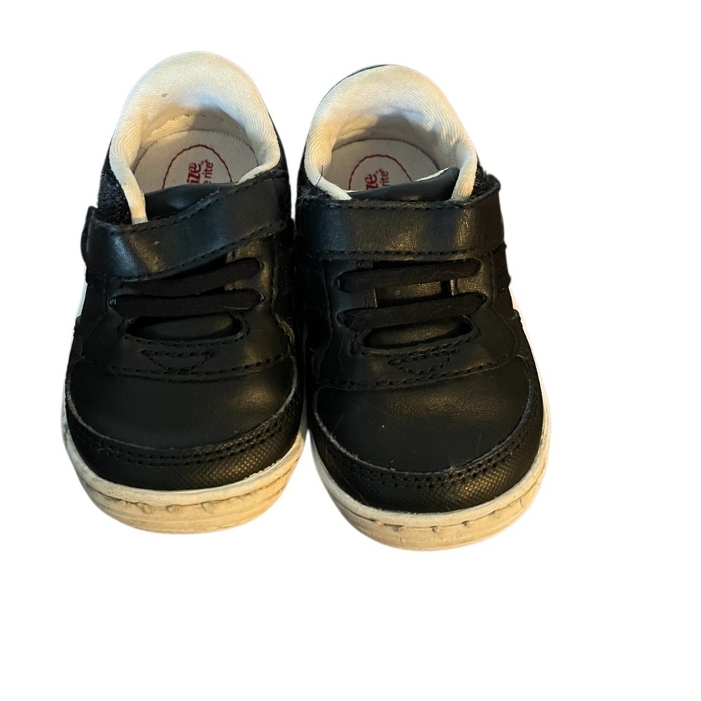 Stride Rite Alec Black Velcro Shoes-Size 4